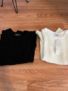 Women's Textured Crewneck Sweater - Black & White
